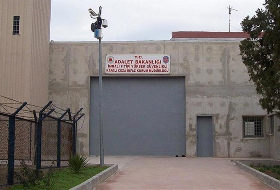 DEM Parti heyeti İmralı'da Öcalan ile görüştü