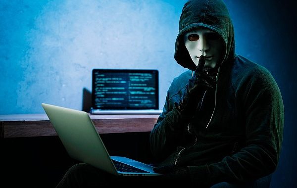 Siber Suçluların Kişisel Verilerinizin Peşinden Gitmesinin 7 Nedeni – TEKNOLOJİ