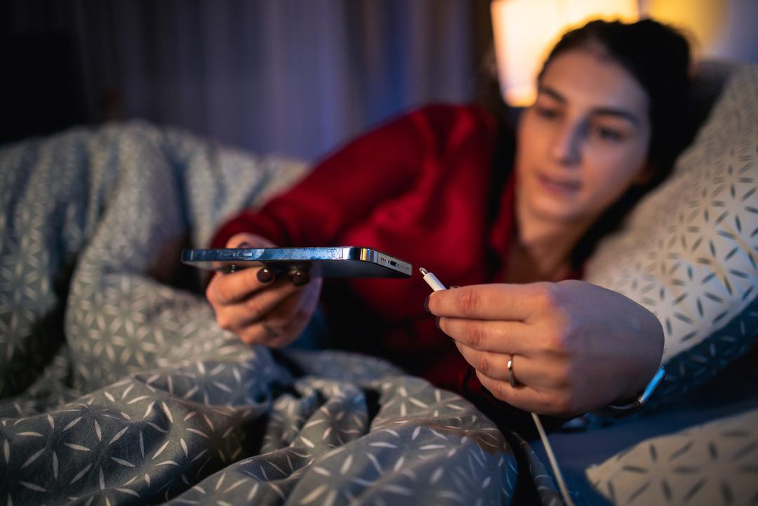 Telefonu yüklerken dikkatli olun! Uzman Adı Uyarıldı: Bu 2'yi yapmayın