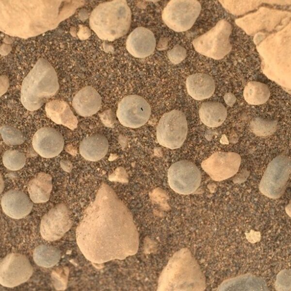NASA fotoğrafla duyurdu: Mars’ta gizemli küreler bulundu – Son Dakika Teknoloji Haberleri