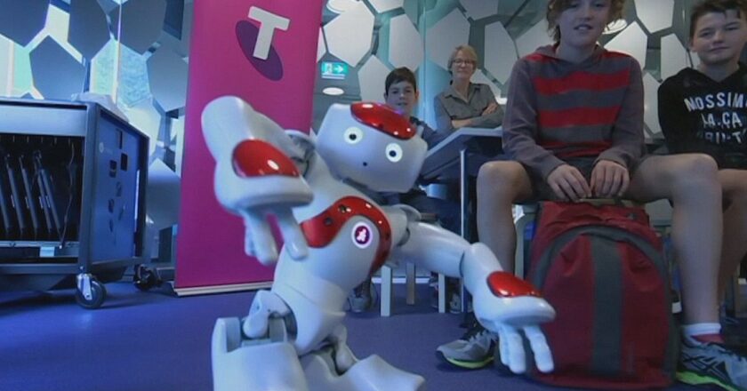 Eğitimci robotlar çok yakında sınıflara girecek