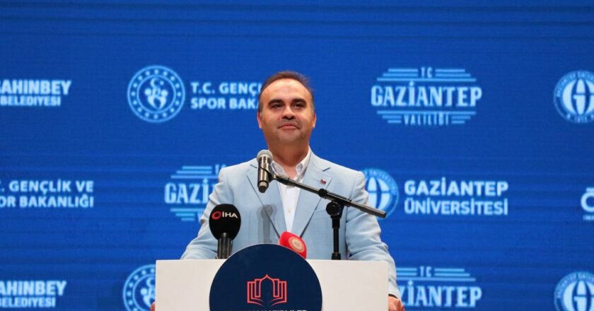 Bakan Kacır: Ay’a uzay aracı göndereceğiz – Son Dakika Teknoloji Haberleri