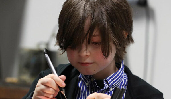 15 yaşında kuantum fiziğinde doktora unvanı kazandı!