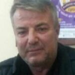 Köy meydanında eski muhtar cinayete kurban gitti